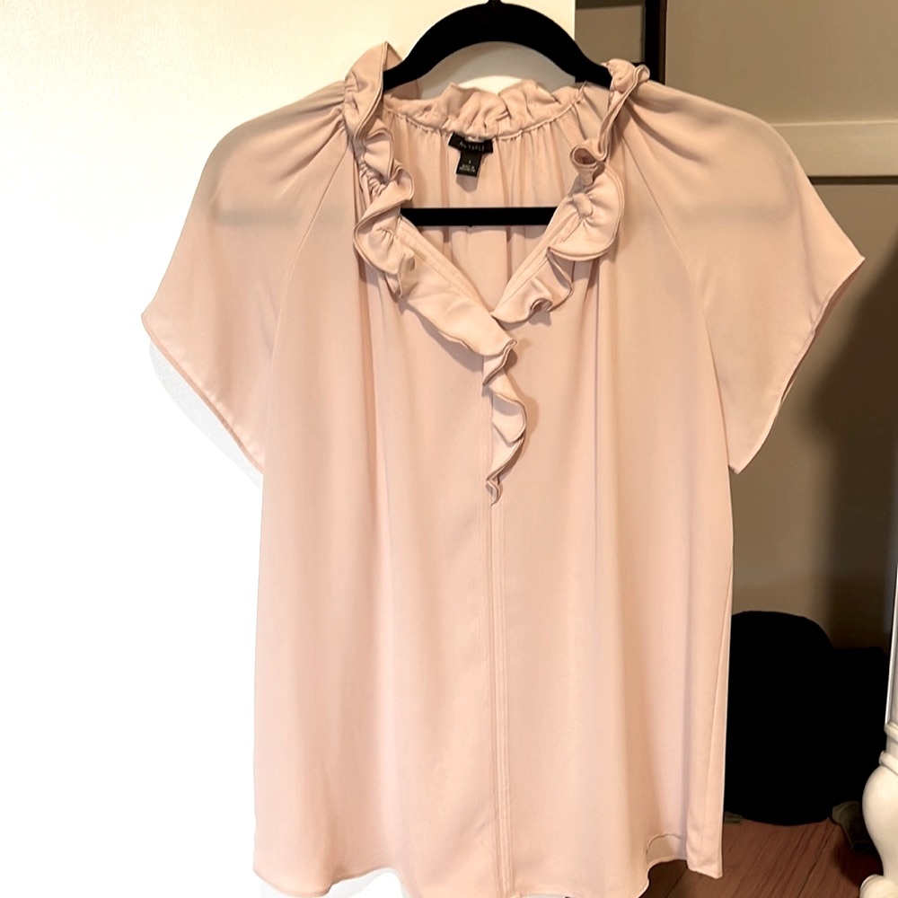 EUC Ann Taylor Ruffle Blouse - small